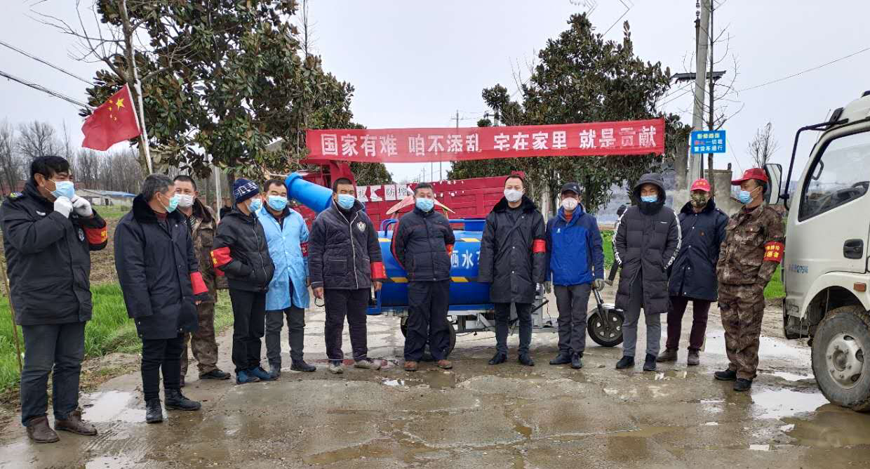 抗疫志愿者--贝蜜儿湖北省区经理章雨在湖北襄阳小樊村
